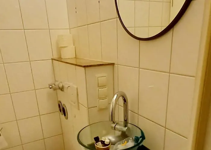 Mitten In Alt-seckbach Apartament