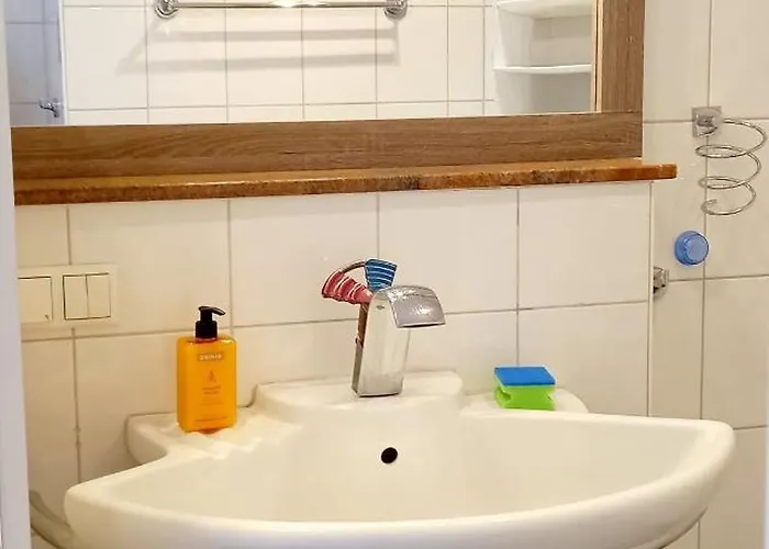 Mitten In Alt-seckbach Apartament